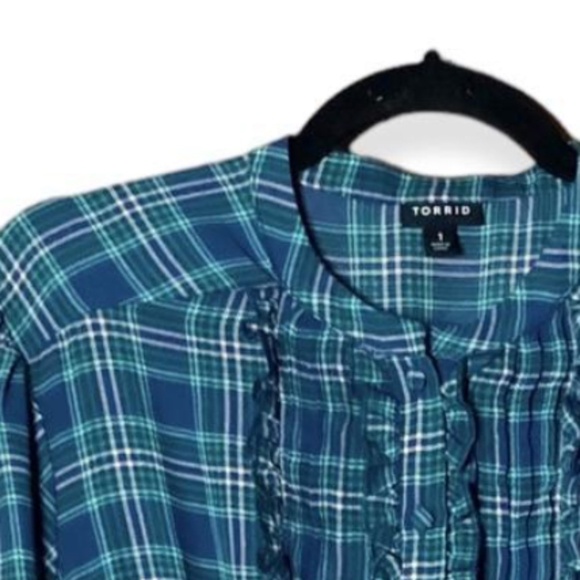 Torrid Plaid Ruffle Top Blouse  size 3 blue green - Picture 3 of 8